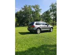 Volkswagen Touareg V8 4.2L (2005) – New Air Suspension, Low Mileage